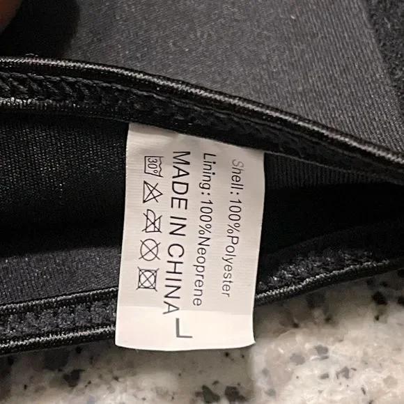 💥Closet CLEAROUT💥Waist Trainer - Size Large (28-30 inches) - Picture 5 of 7